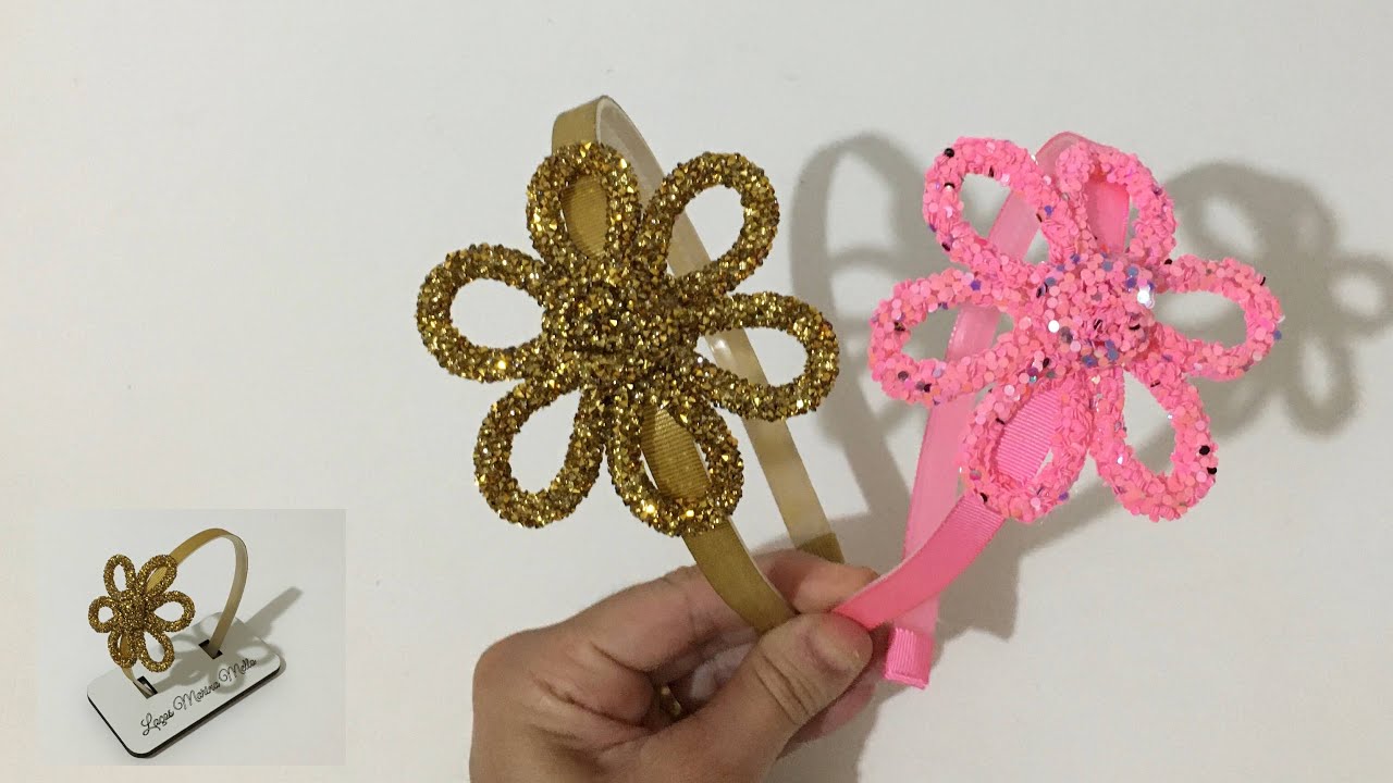 TIARA FLOR EM TUBO DE STRASS/PAETÊS🎀By Marina Mello