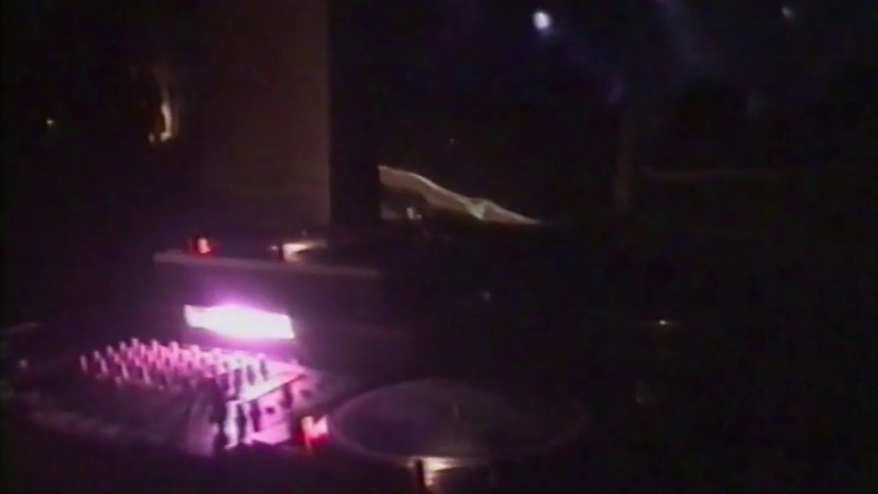 1995 David Vunk DJ Set at De Vlerk Club in Rotterdam TECHNO old Skool movie