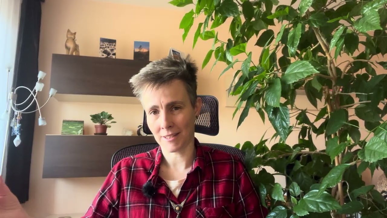 Vesmírné záležitosti v energiích úplňku v Panně