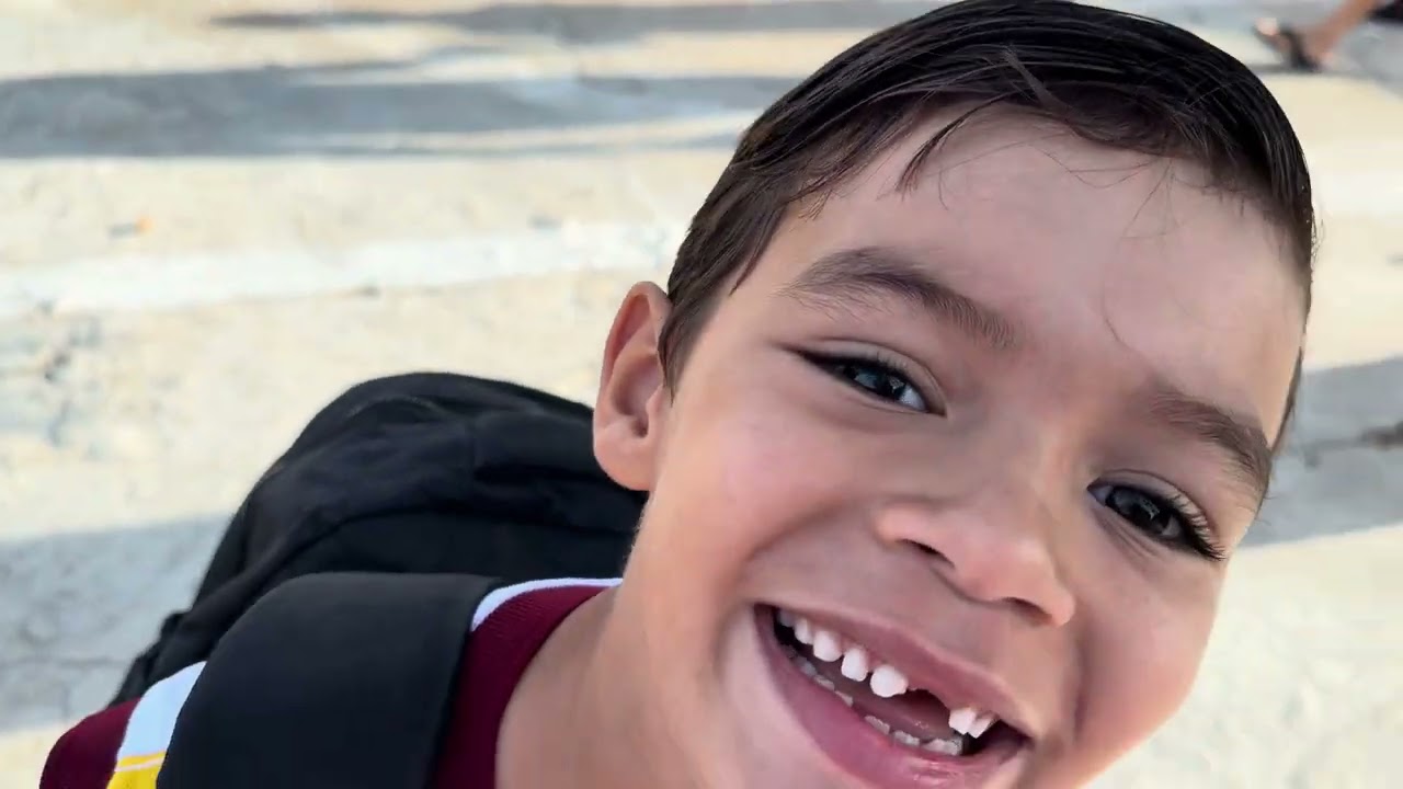 O garoto chegando na escola: o Primeiro ano o aguarda