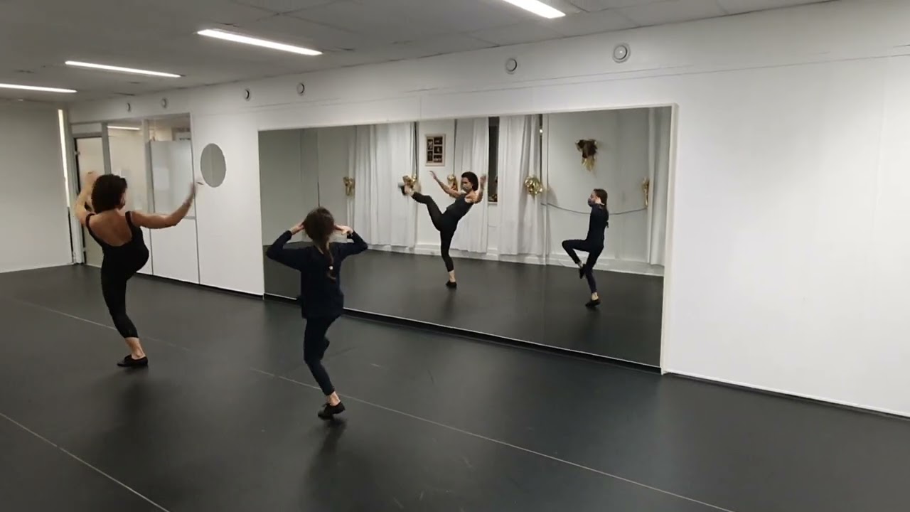Izabel Nielsen et Juliette Duchamp Tavernier - Compagnie Versailles Soleil. 12.12. 2020