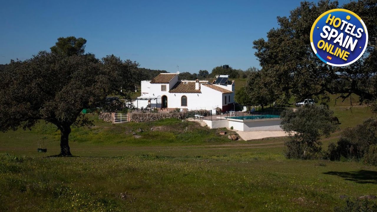 Casa Cortijo en Dehesa Sierra Leon | Penaflor, Spain | Hotel Review 🛏️
