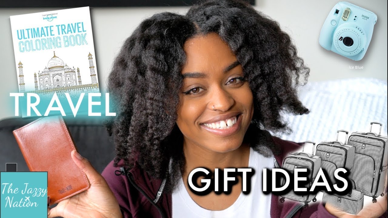 30 Gift Ideas for People Who Love to Travel