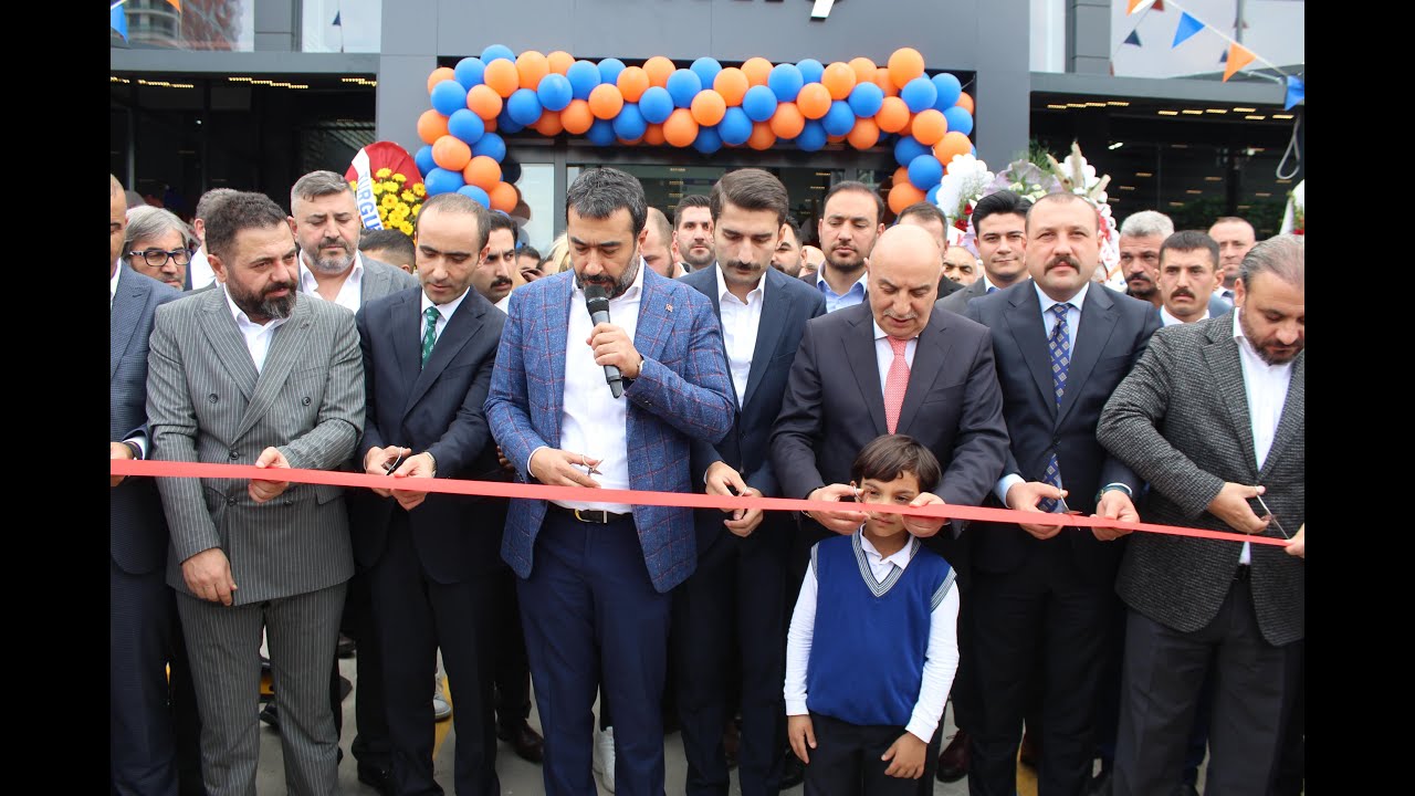 OVA GROSS MARKET'TEN GÖRKEMLİ AÇILIŞ