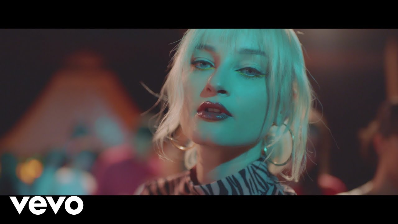 Güliz Ayla - Evdekilere Söyle