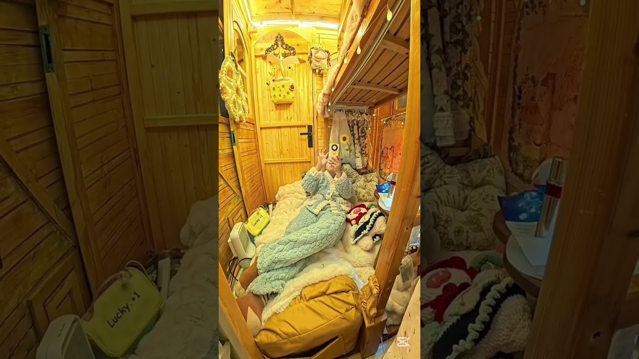 🌧️ I Built a Tiny Cabin for My Mini Car 🏡🚗 | Cozy Night with Movies, Food & Bath 🌙✨