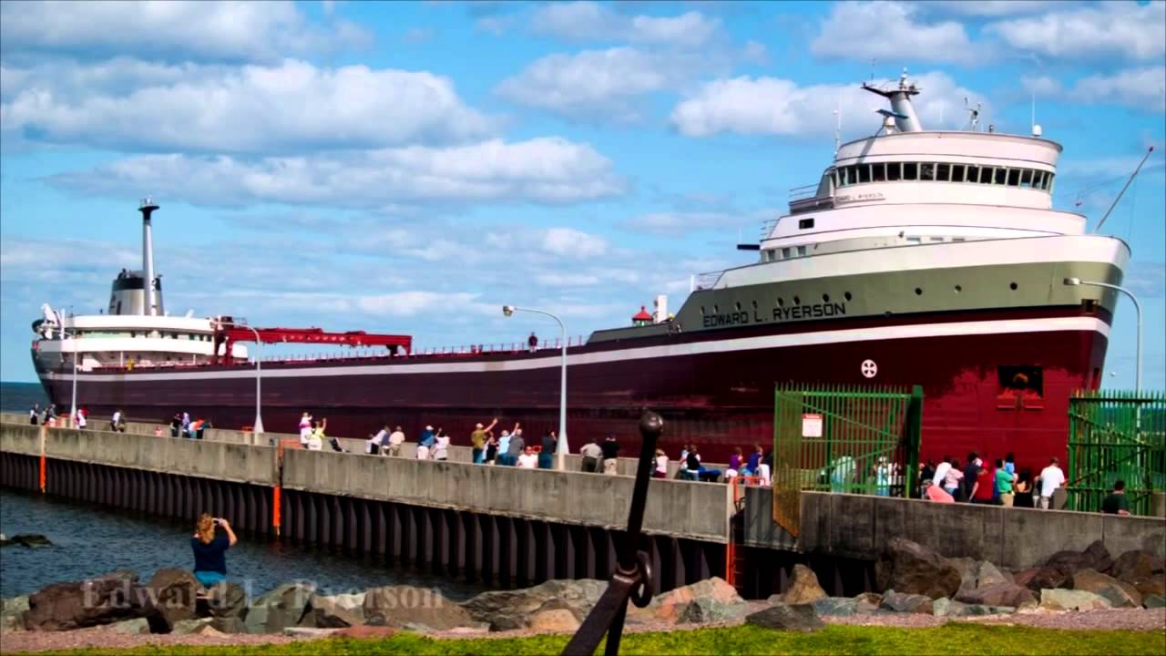 Great Lakes Ship Salutes