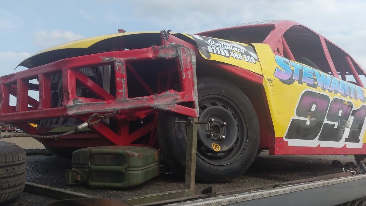 Saloon Stock Cars @ nutts corner