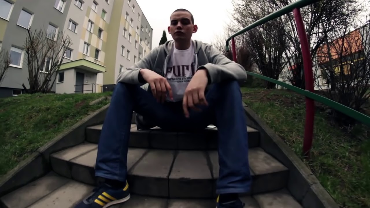Harpi M.U.R feat Klemens - Stadionowi Oprawcy