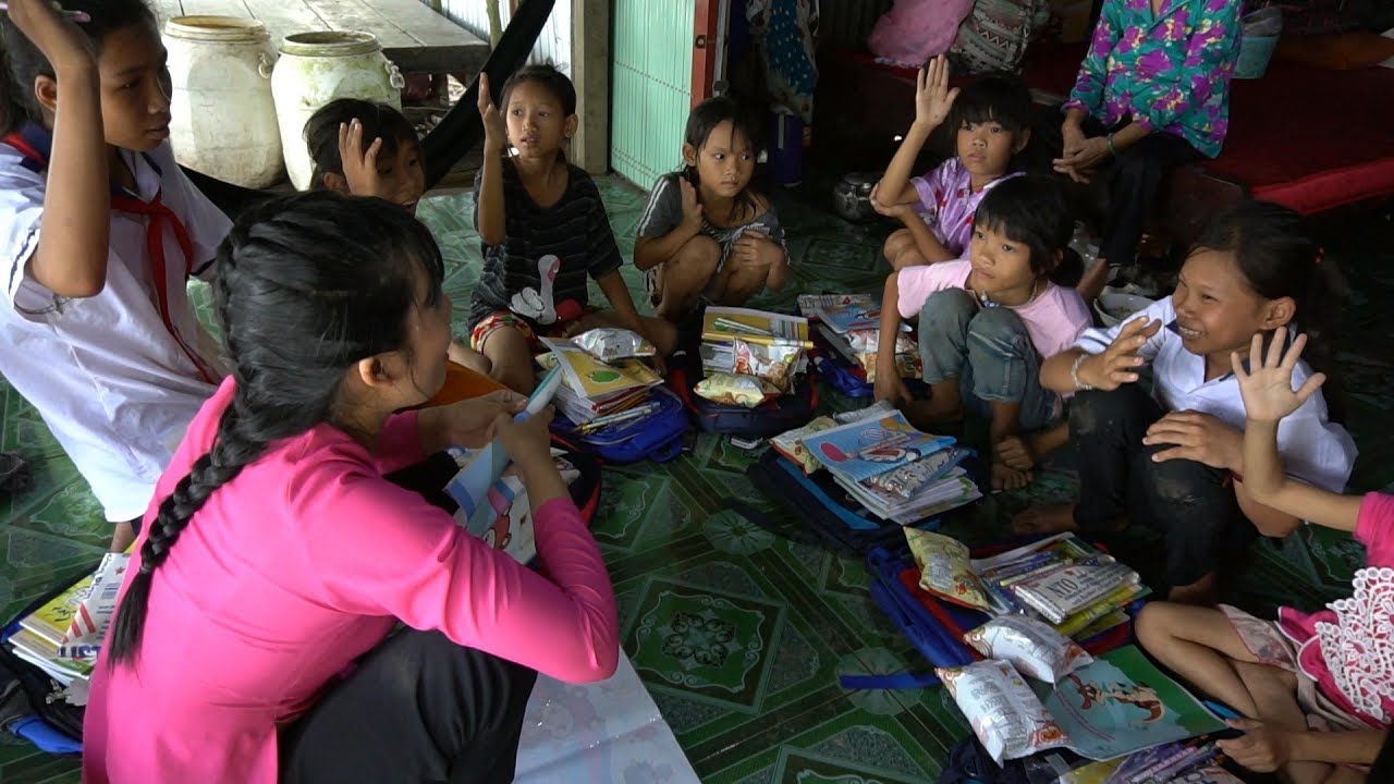 They are poor but happy with lots of laughter and gifts from Mr Hieu Phuc, Mr Thanh Le, Mr Dung