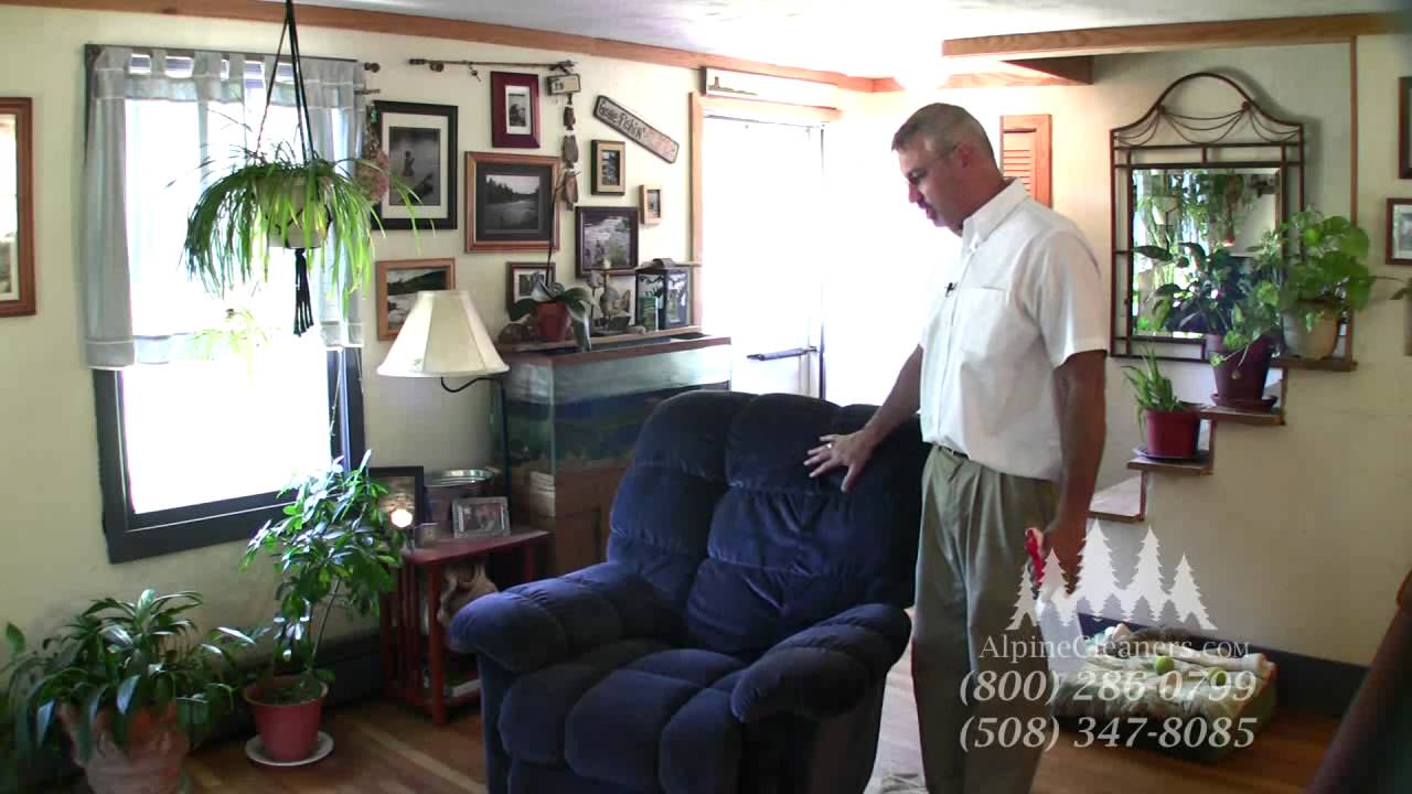 How to professionally clean upholstery
