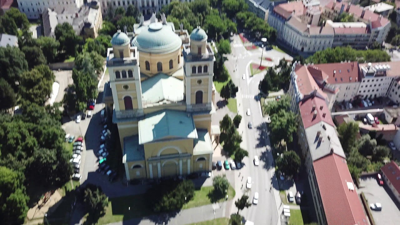 Pihentető zene és repülés.  EGER VÁROSA  2018 07 03