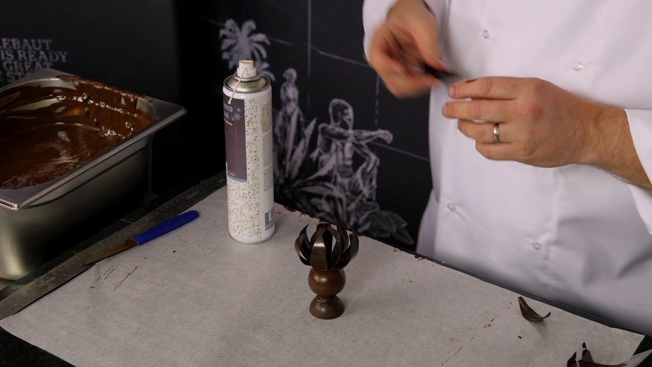 Tutorial: How to make a Chocolate Showpiece