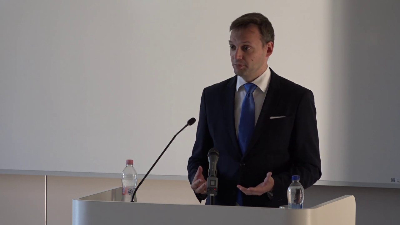 Dr. Krasznay Csaba: Információbiztonság és kibervédelem: veszélyben van-e Magyarország? (2017.05.09)