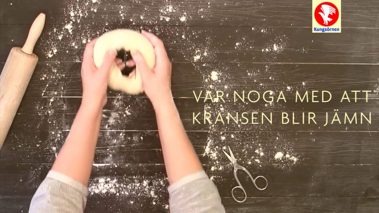 Lär dig klippa en vetekrans med Kungsörnen