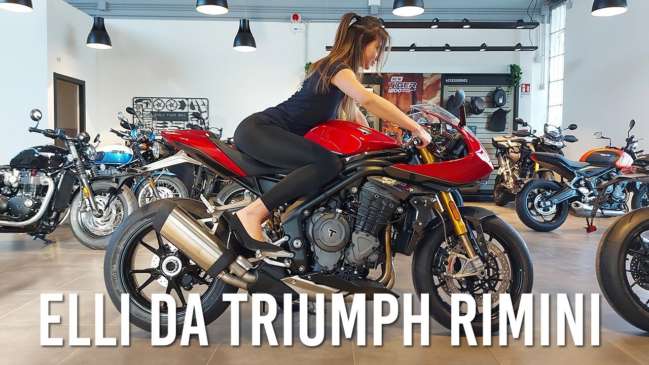 Elli Vignudelli alla concessionaria Triumph Rimini