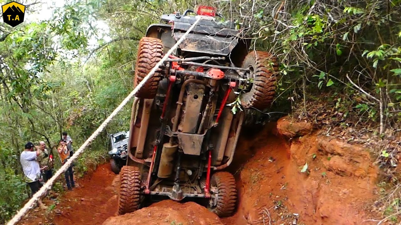 Trilha 4x4 do Vira Saia - VIROU MESMO !!