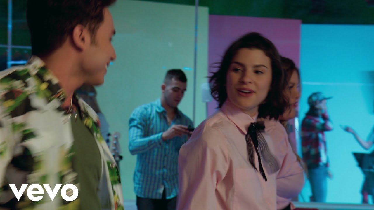 Agustina Palma, Giulia Guerrini, Luis Giraldo - Arreglarlo bailando (From 