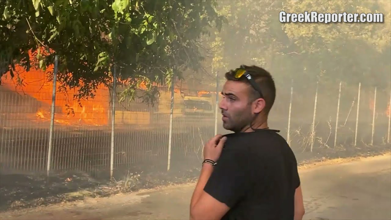 Evia Fire Enters Villages in Greece