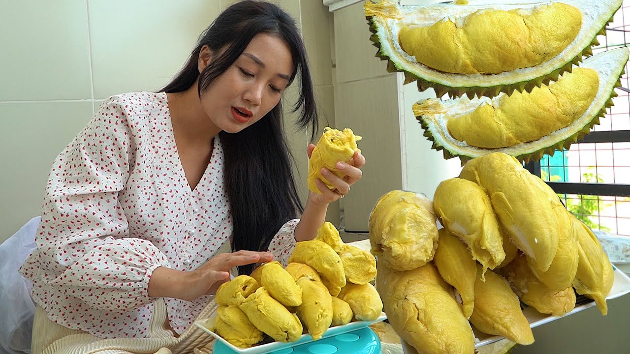 Khui trái sầu riêng ủ chín cây, múi to hơn bàn tay xem độ ngon như thế nào?