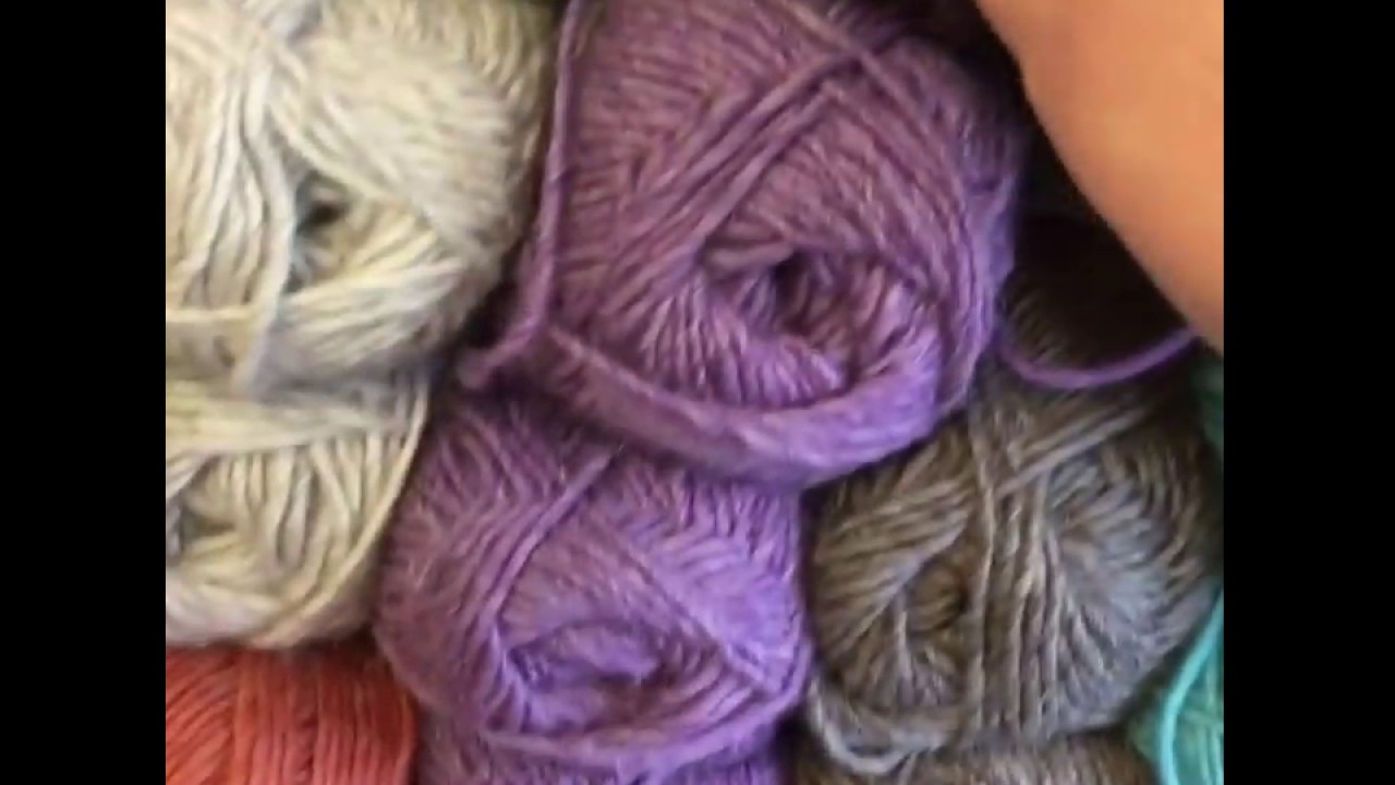 Vlog 3 Yarn Shop Tour - My First Day