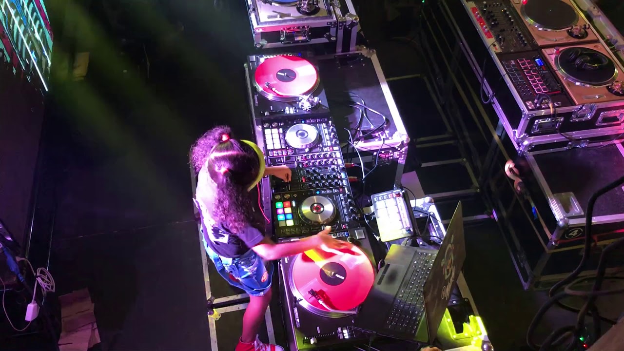 Fernanda Cardozo Dj (Audio en vivo) Homenaje al vinilo  2018