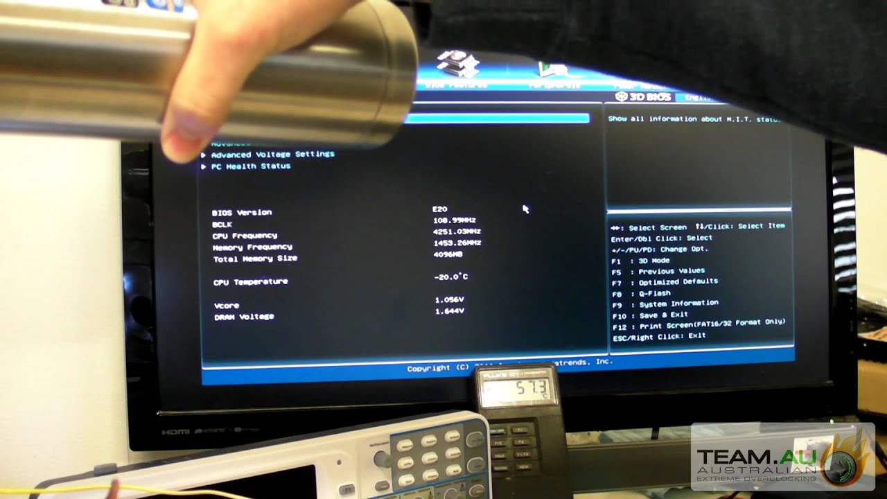 GIGABYTE Z77X-UP7 overclock to 7GHz with Intel 3770K