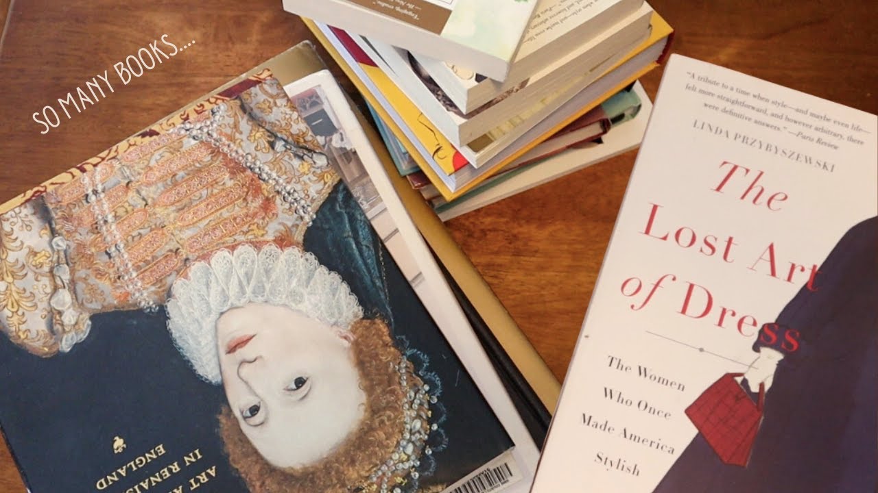 THE BEST BOOKS ON FASHION HISTORY  (IN MY HUMBLE OPINION)