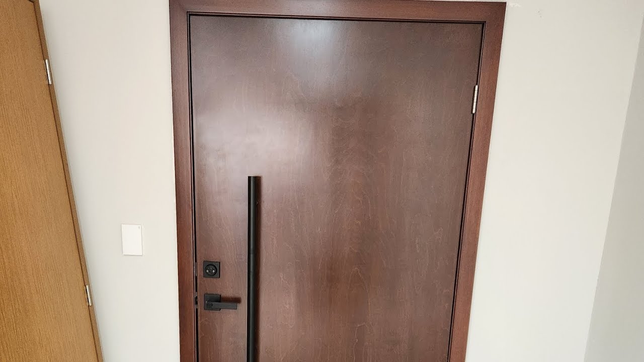 preparacion de puerta para recibir barniz- ¿Por que se desprende el acabado? + explicacion