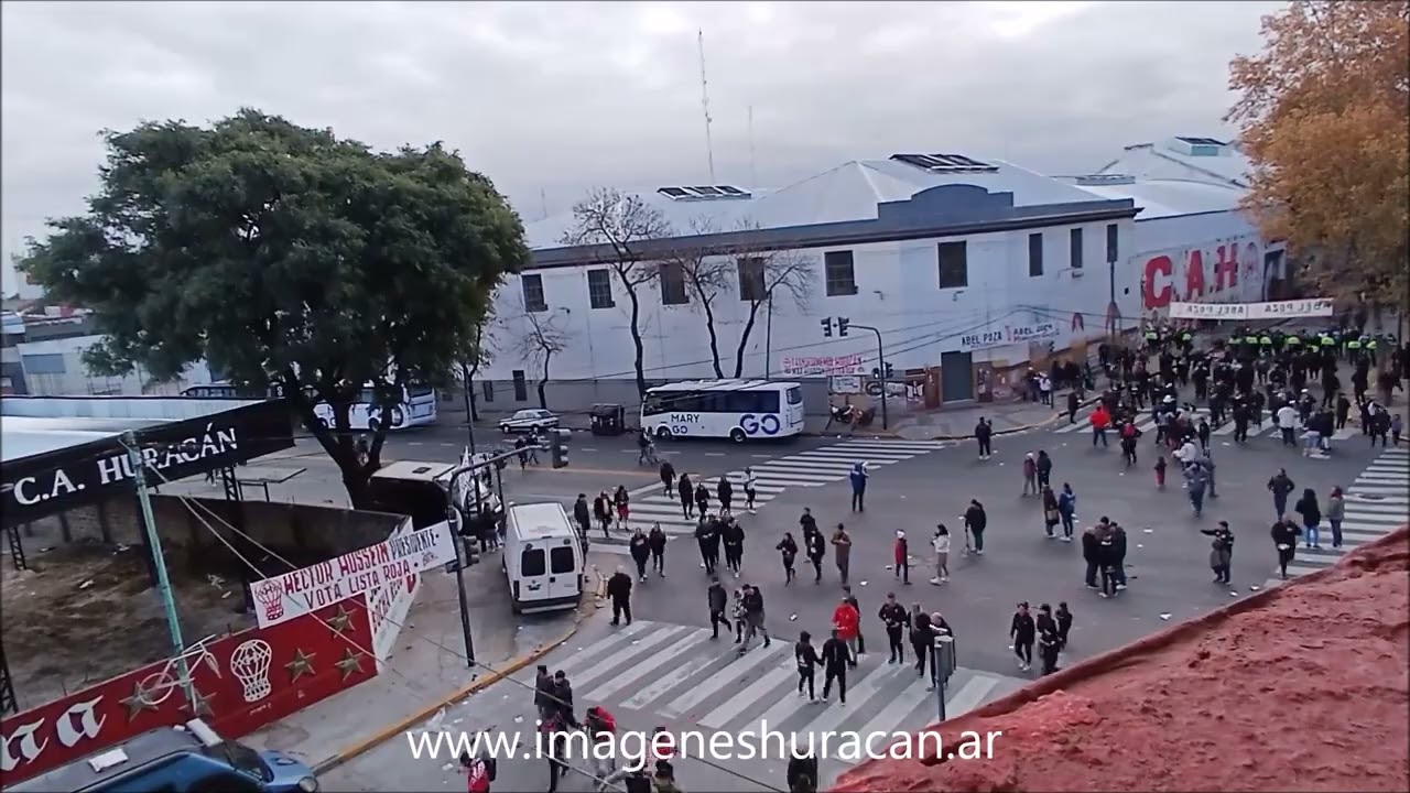 [2024] Hurac&aacute;n vs Instituto - Time lapse - Llegada de los quemeros al Duc&oacute; - Fecha 03 Torneo Liga