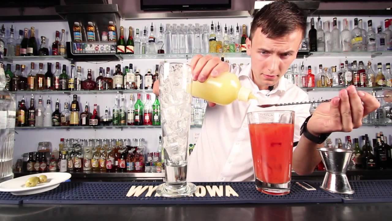 KRWAWA MARY - Jak Zrobić Drink z Sokiem Pomidorowym | Za Barem #2