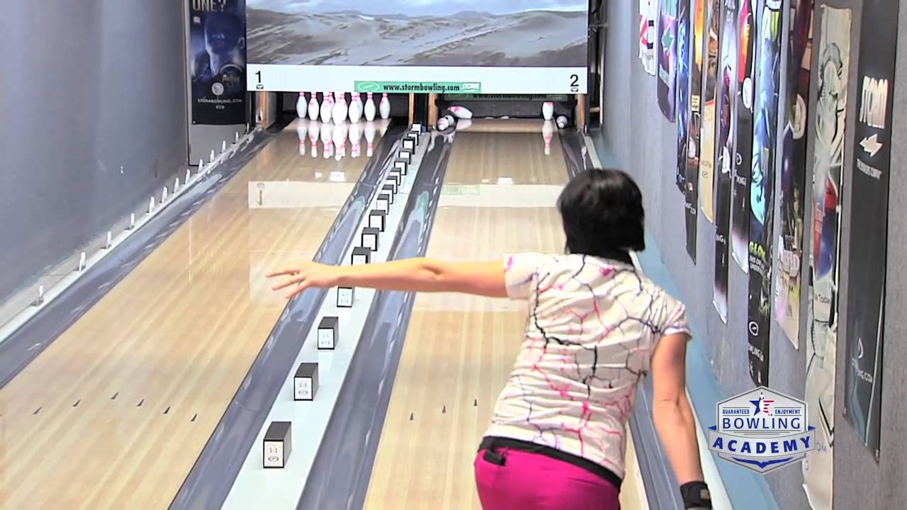 Picking the Right Bowling Ball for a Long Oil Pattern