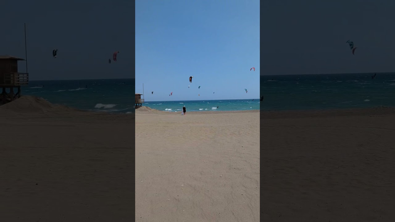 Malaga Beach walk. What was that in the end?? #spain