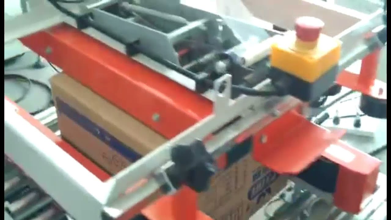 Automatic carton flap closing machine with hot melt glue