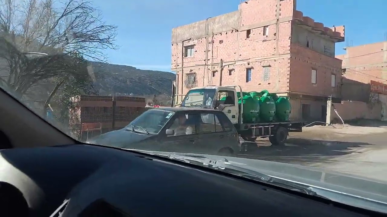 جولة في أحياء مدينة وادي الطاقة  باتنة يتبع...