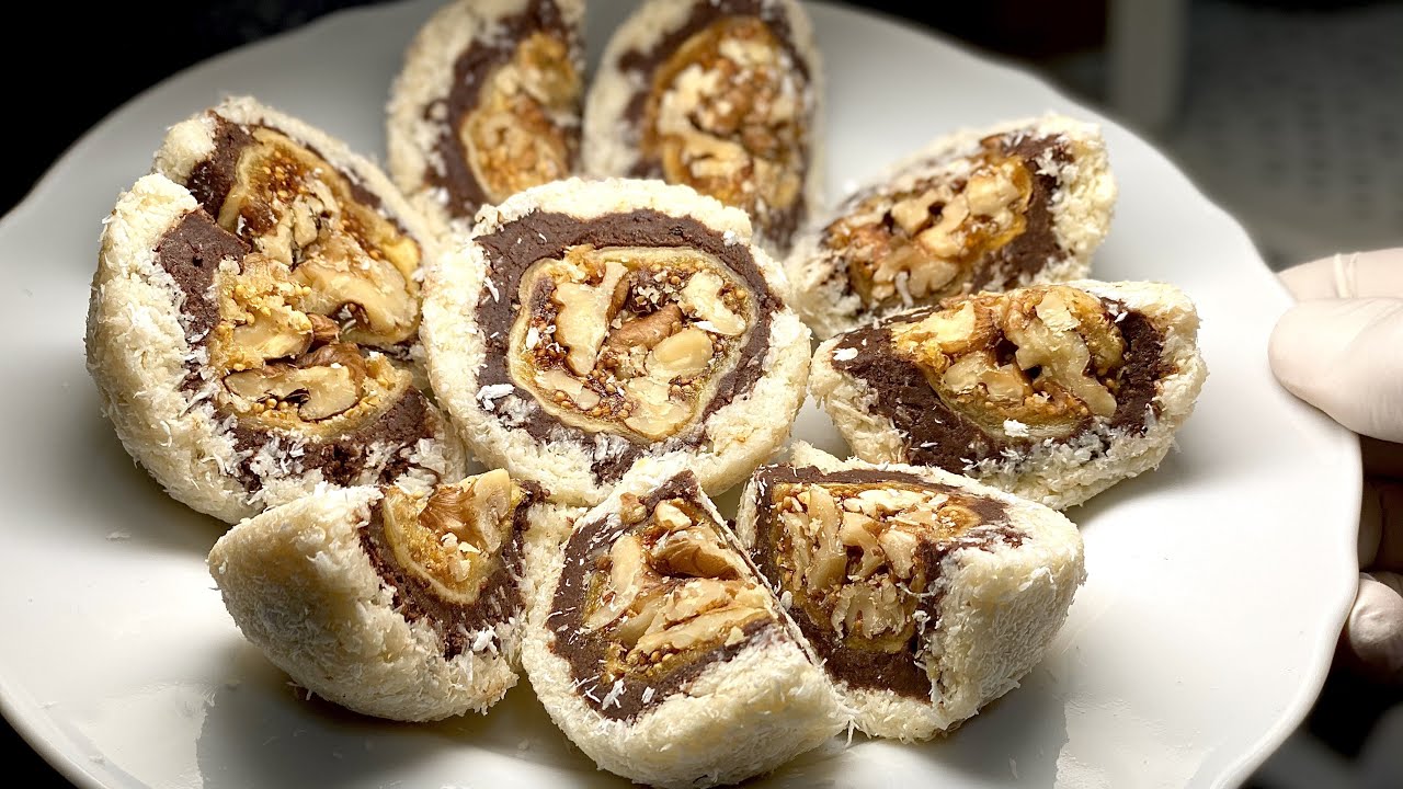 Dried fig dessert with coconut حلوى التين المجفف و جوز الهند