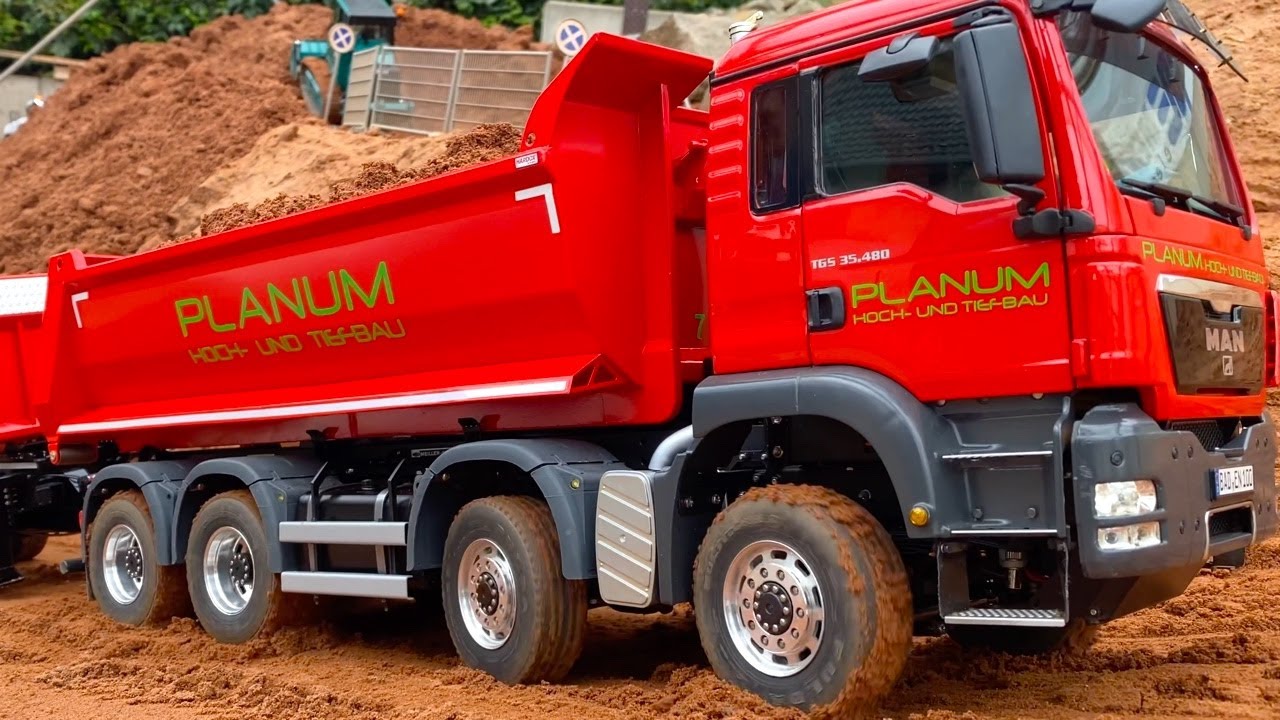 BRAND NEW COOL RC TRUCK ACTION at the Constructionworld in 4K