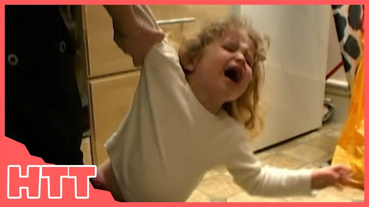 Two Sisters Are A Nightmare | The House of Tiny Tearaways