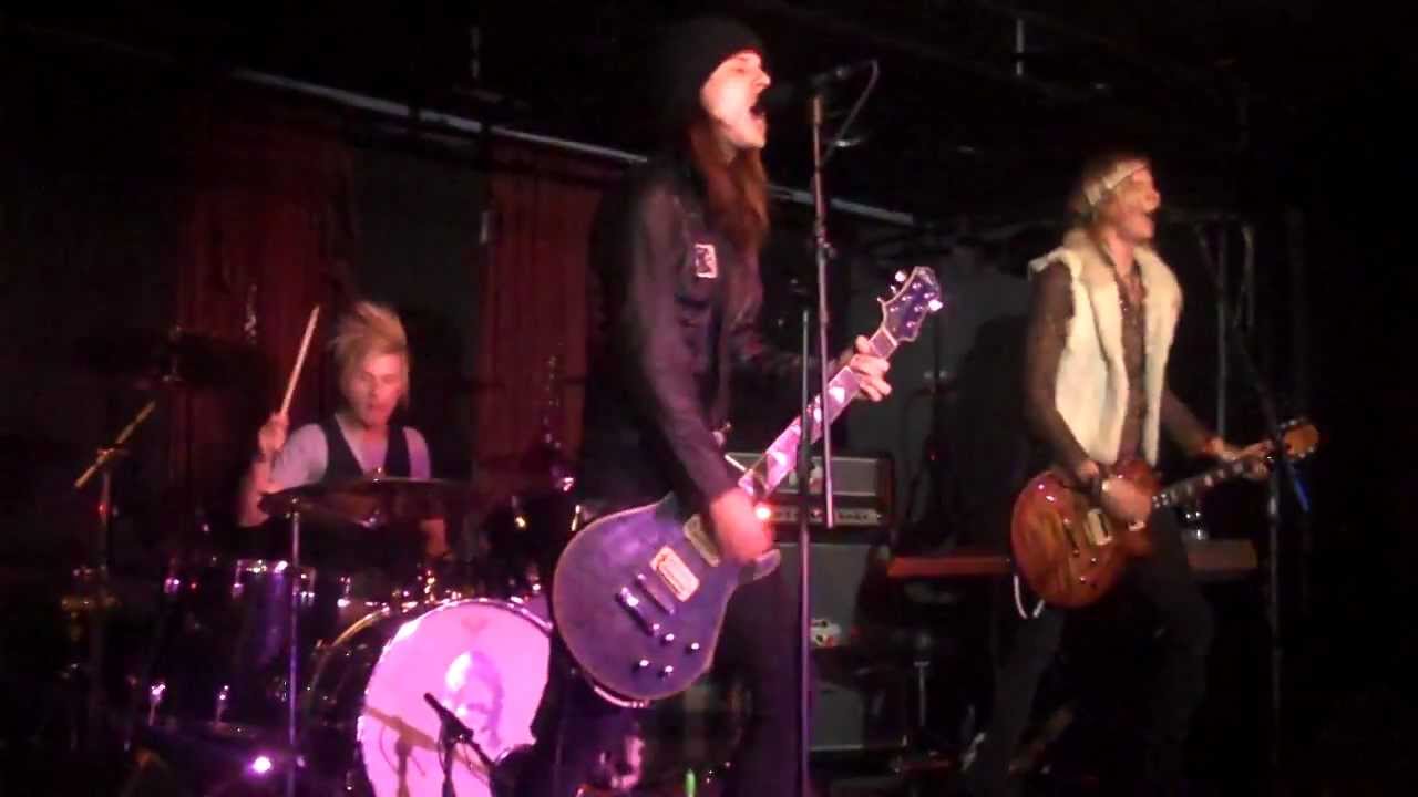 Vains Of Jenna - Paper Heart / Mind Pollution (Live)