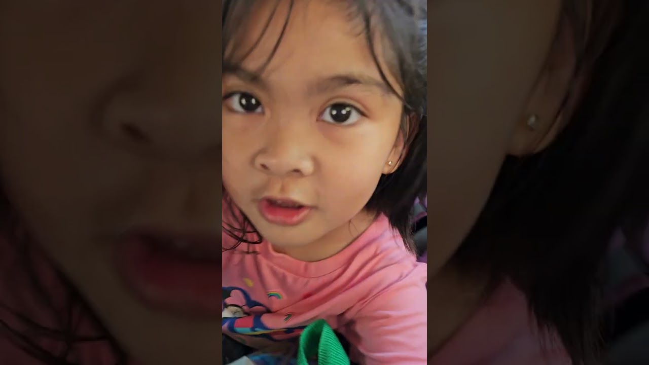 a little story to tell#talkative#little girl#oreo