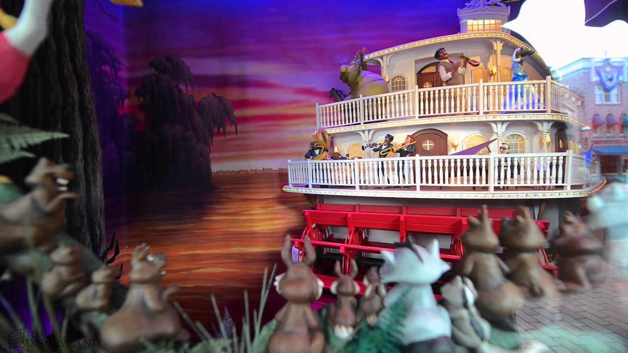 A look at the Princess and the Frog enchanted window at Disneyland