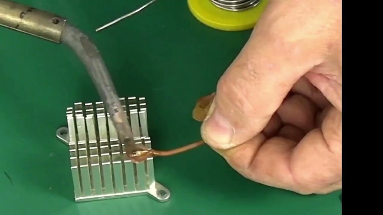 Make a battery at home using just copper and zinc plates