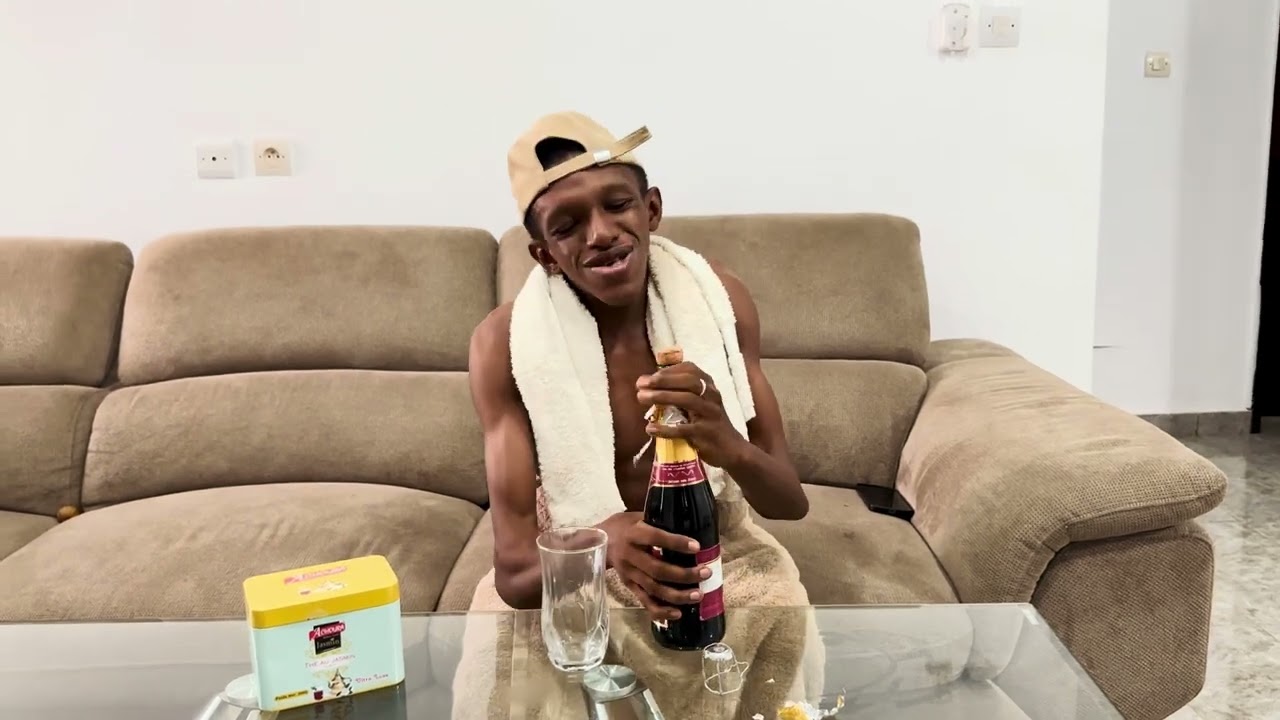 Blasko doit rentrer au Mali 🇲🇱 sinon c’est pas bon hé champagne 🍾 😲 😲