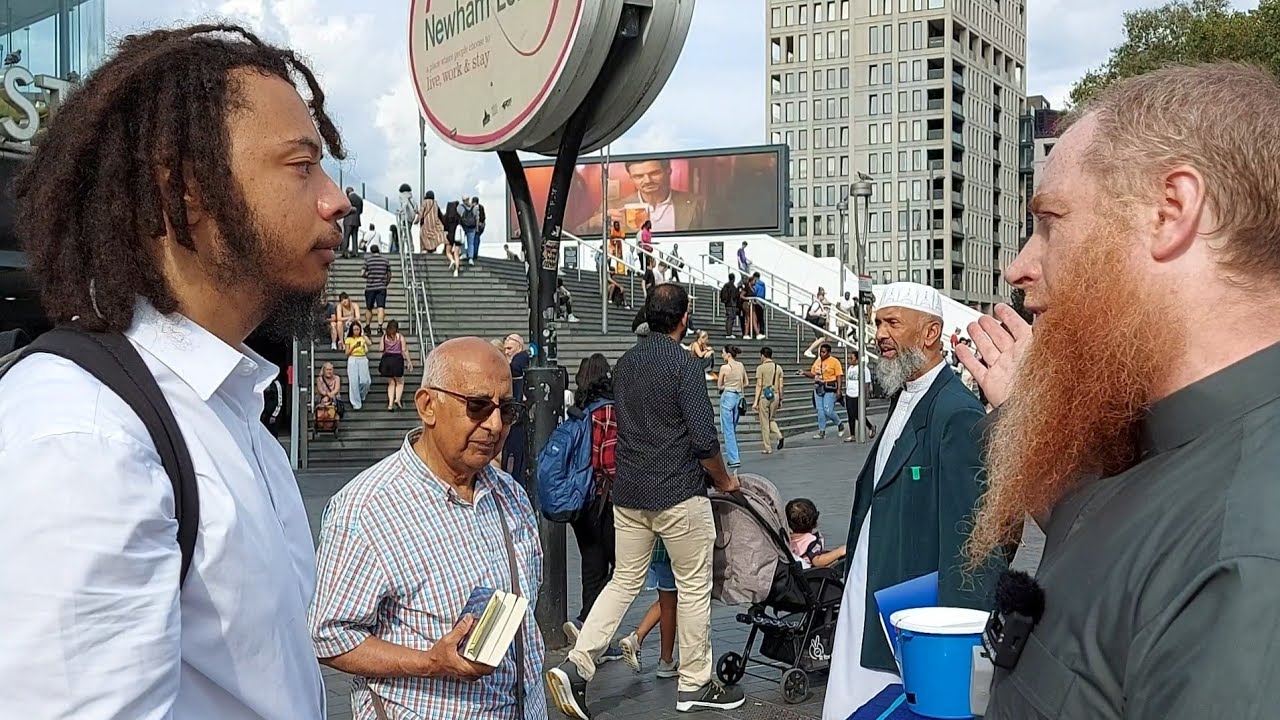 How Can You Possibly Leave Christianity For Islam! Yusuf And Visitor Speakers Corner Sam Dawah
