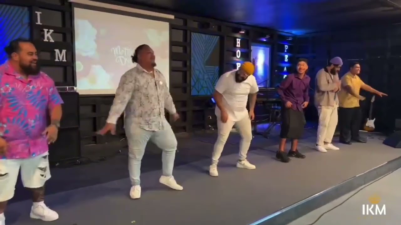 Ps Mark & IKM Boys - Olioli i le Ali’i Dance