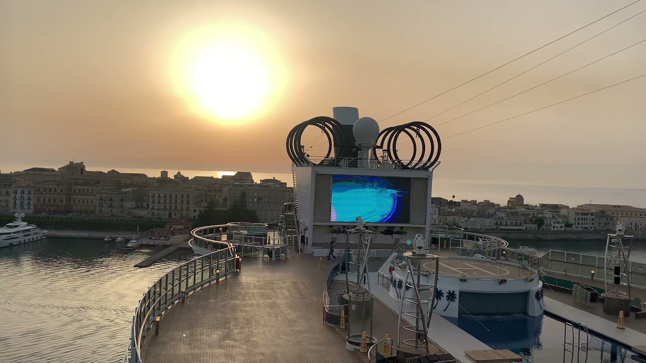 La manovra della Seaside al porto di Siracusa pt2^