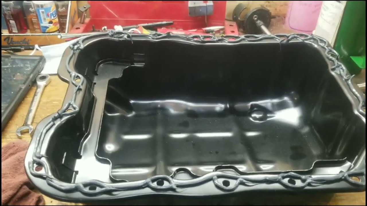 Замена масляного поддона Hyundai Santa Fe 2017 года
