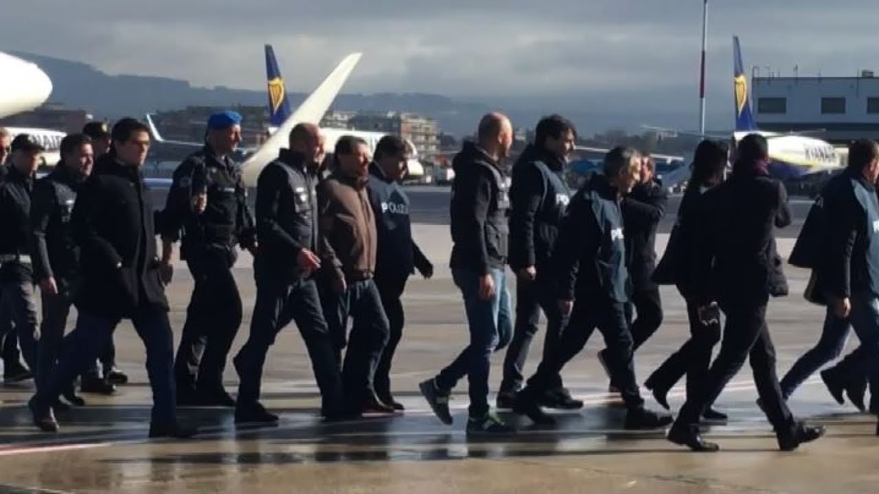 Cesare Battisti è arrivato in Italia
