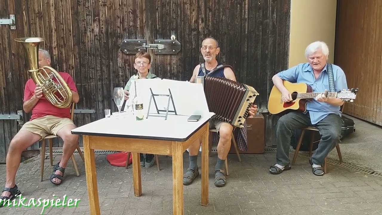 Kleiner Harmonikaspieler - Rhöner Stubenmusik am 29.06.2022 in Frauenroth