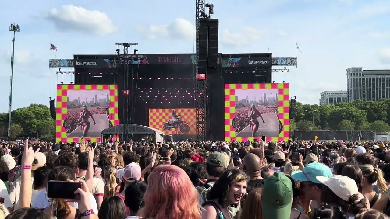 Chappell Roan Live At Lollapalooza Chicago 08/01/2024 (FULL SET)